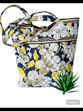 VERA BRADLEY "DOGWOOD" TOGGLE TOTE